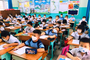 Thành phố Hồ Chí Minh có khoảng 970.000 trẻ em trong độ tuổi từ 5-11 tuổi cần được tiêm vắc xin phòng dịch Covid-19.