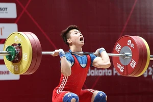 Lực sĩ Trịnh Văn Vinh tại ASIAD 18