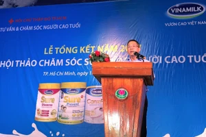 Anh Nguyễn Ngọc Thành - Giám đốc kinh doanh HCM của Vinamilk phát biểu tại hội thảo