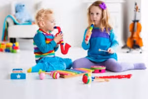 Đồ chơi phát ánh sáng mạnh, âm thanh lớn… làm hại trẻ