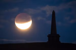 Nguyệt thực được mô phỏng nguyên bản qua hình ảnh.