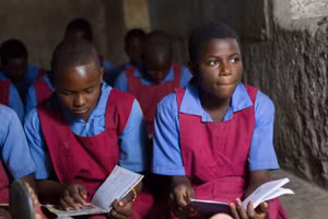 Nhiều sinh viên ủng hộ quyết định mở lại trường học.