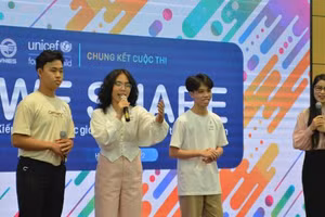 Các chuyên gia tại cuộc đối thoại về giới và tình dục toàn diện.