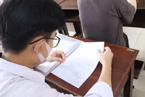 Học sinh tại TP Nam Định tham dự lễ khai giảng năm học 2022-2023 với đầy màu sắc và niềm vui