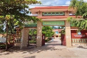 Hai cán bộ lãnh đạo Trường Tiểu học Quảng Thạch (tỉnh Quảng Bình) bị kỷ luật do mắc nhiều sai phạm.