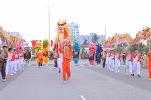 Lễ hội đường phố khởi đầu chuỗi các hoạt động “Tuần Văn hóa - Du lịch Đồng Hới năm 2023”.