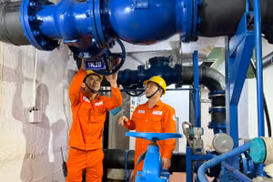 Tổ chức rà soát, kiểm tra thiết bị đảm bảo vận hành tổ máy trong dịp lễ.