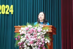 Trong công tác quản lý giáo dục, TS Lê Thị Hương đã có nhiều giải pháp đột phá, sáng tạo để triển khai thực hiện nhiệm vụ chính trị của Ngành.