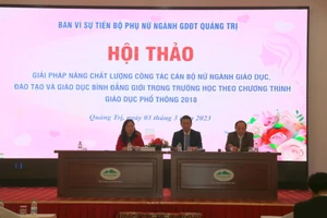 Ban vì sự tiến bộ phụ nữ Ngành GD&ĐT Quảng Trị tổ chức Hội thảo giải pháp nâng chất lượng công tác cán bộ nữ ngành giáo dục.