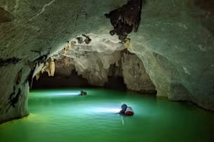 Nhiều hang động mới phát hiện tại khu vực phía Tây tỉnh Quảng Bình. (Ảnh: BCRA).