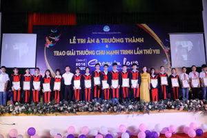 Lễ trưởng thành dành cho học sinh khối 9 Trường THCS Chu Mạnh Trinh.