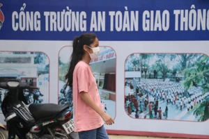 Thí sinh tham dự kỳ thi tuyển sinh vào lớp 10 THPT tại Hưng Yên. Ảnh: Phạm Khánh.