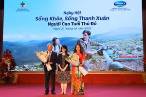 Vinamilk đồng hành cùng người cao tuổi lan tỏa thông điệp“sống khỏe, sống thanh xuân”