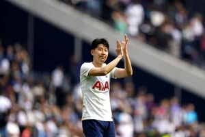 Son Heung-min dính chấn thương ‘khó hiểu’ phải nghỉ hết tháng 1/2022.