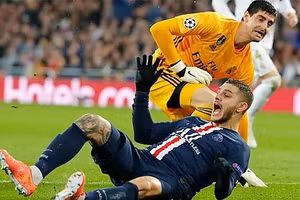 Courtois chưa từng thắng trong 6 lần đối đầu với PSG.