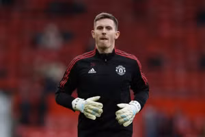 Thủ môn Dean Henderson cảm thấy bị tổn thương vì dư luận ám chỉ anh bị bắt vì tấn công bạn gái.