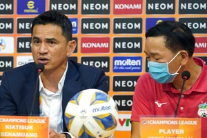 Thuyền trưởng Kiatisak và đội bóng Nhật Bản nói gì sau trận ra quân AFC Champions League?