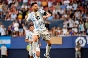 Video: Messi ghi 5 bàn, chạm loạt cột mốc ‘hiếm có khó tìm’