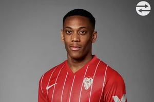 Anthony Martial chia tay Man Utd sang La Liga khoác áo Sevilla.