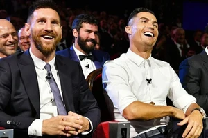 Messi và Ronaldo thường chỉ "bằng mặt chứ không bằng lòng" với nhau.