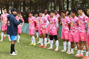 Kiatisak và các học trò đã sẵn sàng chinh phục V-League 2022.