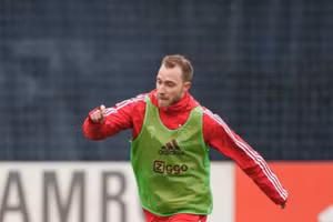 Eriksen đang tập nhờ tại Ajax để duy trì thể lực.