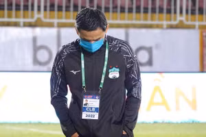 Kiatisak dành lời khen cho V-League