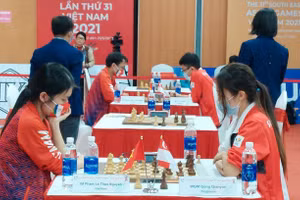 Vợ chồng Trường Sơn - Thảo Nguyên cùng giành Huy chương Vàng tại SEA Games 31.
