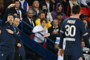 Thuyền trưởng PSG "gay gắt" với cổ động viên nhà