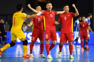 Hồ Văn Ý nằm trong top 10 đề cử thủ môn Futsal xuất sắc nhất thế giới năm 2021.