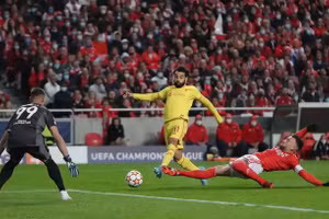 Video: Liverpool ca khúc khải hoàn, Man City thắng nhọc ở tứ kết Champions League