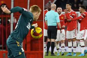 Tranh cãi nổ ra dữ dội cả trong và sau trận Man Utd thua Middlesbrough ở vòng 4 FA Cup.