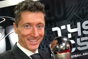 Lewandowski đặt ra "mục tiêu đặc biệt" cho bản thân sau khi thắng giải The Best 2021.