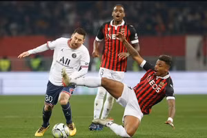 Mbappe vắng mặt, Messi... vô hại, PSG thua trận