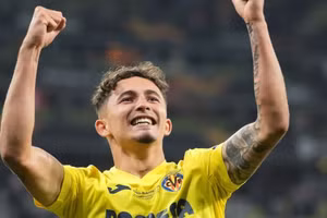 Pino đi vào lịch sử với cú poker để đời ở vòng 26 La Liga.