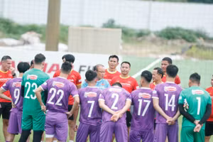 Huấn luyện viên Park Hang-seo phổ biến ý định tập luyện với toàn đội chiều 27/5.