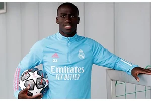 Ferland Mendy- ngôi sao đặc biệt nhất trong năm 2021 (Ảnh Marca).