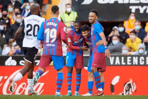 Aubameyang và các đồng đội tại Barca chỉ phải gặp đối thủ ‘vừa miếng’ Galatasaray ở vòng 1/8 Europa League.
