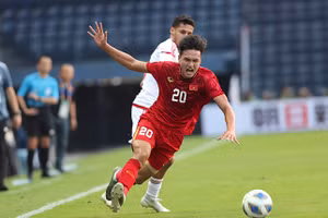 Việt Anh sinh năm 1999, được đánh giá rất có tiềm năng của bóng đá Việt Nam.