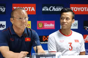 FIFA vừa có tiết lộ bất ngờ về lá phiếu của thầy Park và trung vệ Quế Ngọc Hải ở giải The Best 2021.