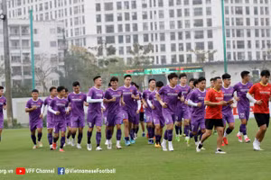 Việt Nam liên tục xáo trộn đội hình trước thềm đấu Oman