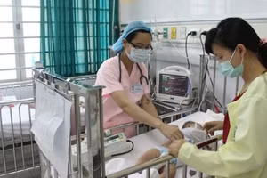 Với ho gà, giai đoạn lui bệnh thường kéo dài từ vài tuần đến vài tháng. Ảnh minh họa 