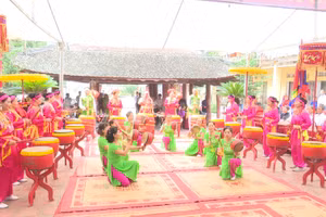 Lễ hội truyền thống làng Hội Phụ.