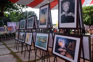 Một góc triển lãm 'Việt Nam qua ống kính nhiếp ảnh gia quốc tế' lần 2. Ảnh: BTC.