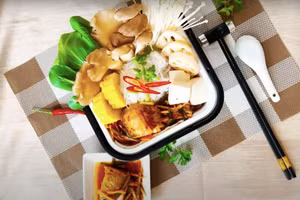 Sinh viên sáng chế lẩu tự sôi trong 10 phút