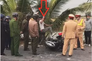 Kẻ chửi tục, thách thức CSGT sau tai nạn giao thông đã đến trình diện