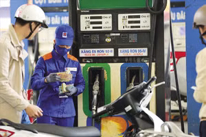 Giá xăng dầu tiếp tục đồng loạt tăng từ chiều nay 26/12