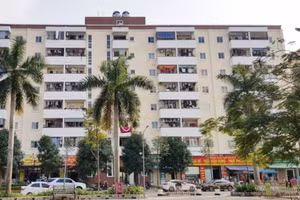 Hy hữu: Bé trai 3 tuổi thoát chết sau khi rơi từ tầng 8 chung cư 