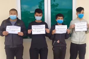 Bắt một đối tượng đưa 4 người Trung Quốc nhập cảnh trái phép 