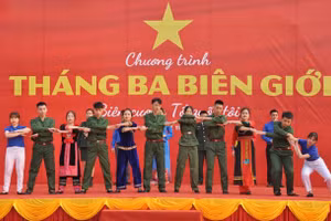 Chương trình Tháng Ba biên giới diễn ra sôi nổi.